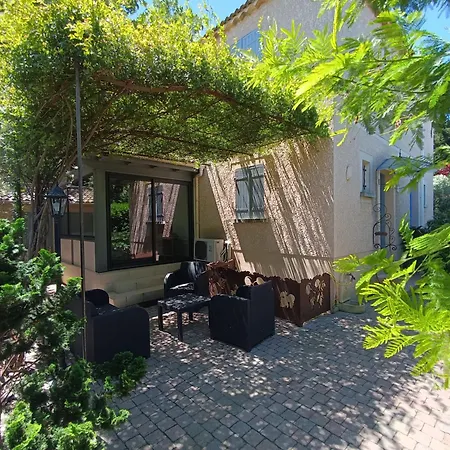 Maison Provencale Avec Piscine Partagee * Loriol-du-Comtat