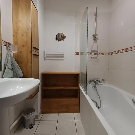 Maison Provencale Avec Piscine Partagee Holiday home